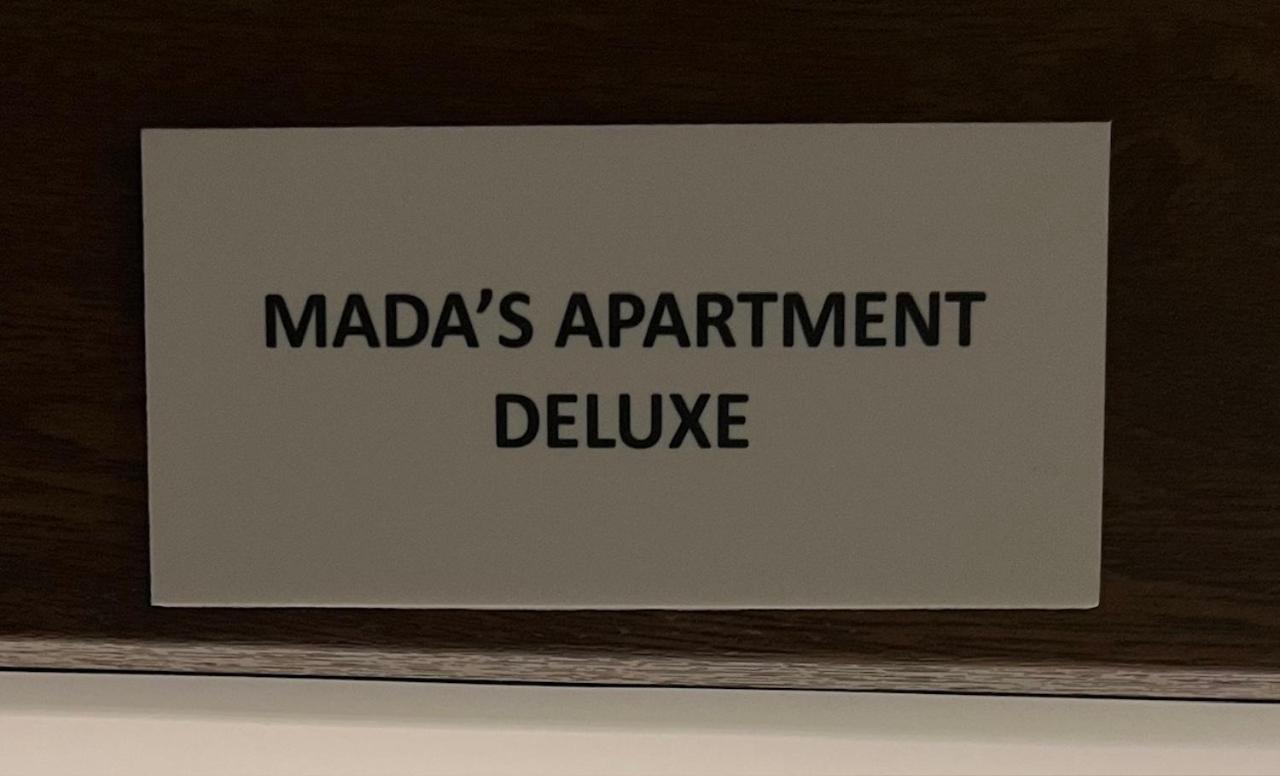 Mada'S Apartment Deluxe Bari Esterno foto
